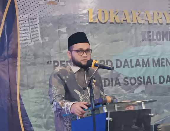 Sebagai Keynote Speaker, Ketua Kelompok DPD katakan Penyalahgunaan Media Sosial dan Game Online dapat merusak Jatidiri Bangsa