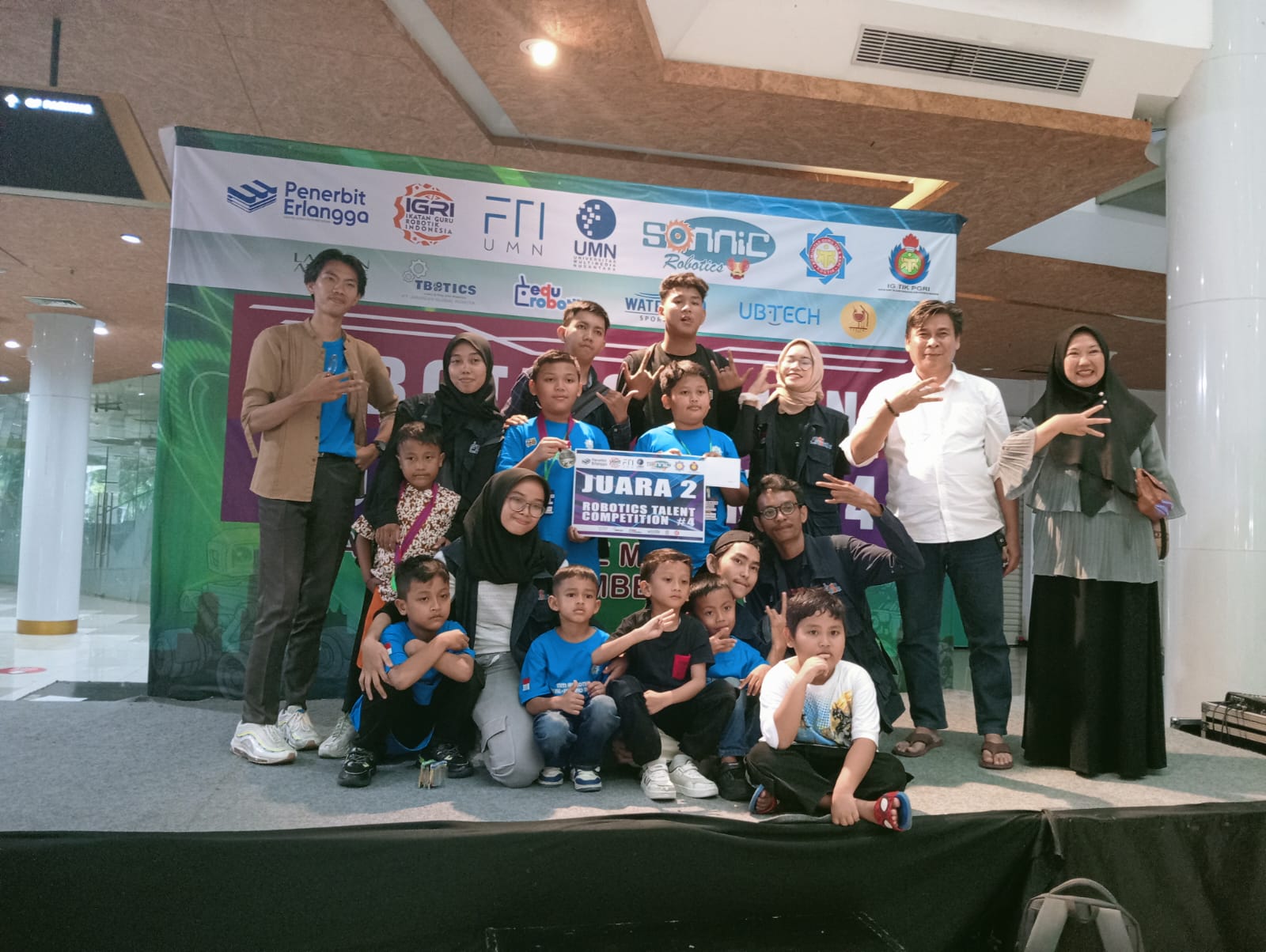 Membanggakan, MI Al Ittihad Ciampea Bogor Raih Posisi Kedua di Kompetisi Robotik Nasional