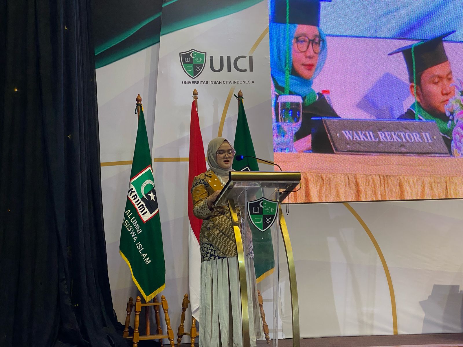 Dies Natalis ke-4 dan Wisuda Perdana, LLDIKTI III Apresiasi Inovasi UICI
