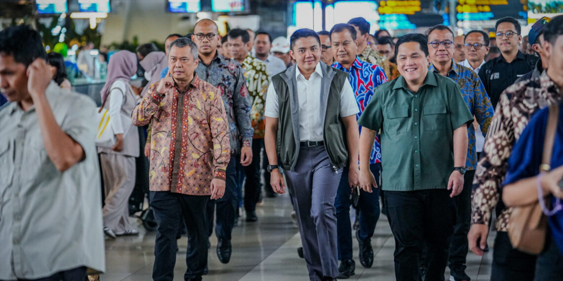 Pemerintah Resmi Turunkan Harga Tiket Pesawat Domestik dan Diskon Toll Saat Libur Lebaran 2025