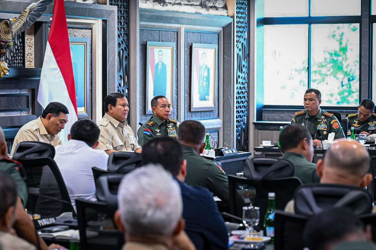 Presiden Prabowo Pimpin Evaluasi Nasional Koperasi Merah Putih, Dorong Penguatan Ekonomi Desa