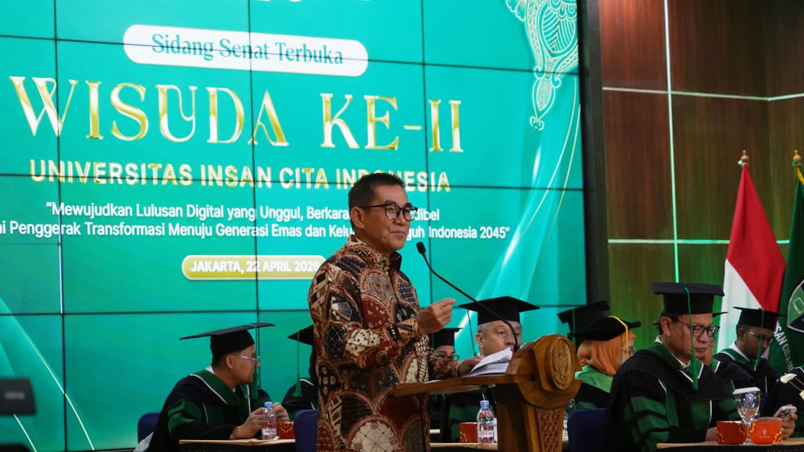 Hamdan Zoelva: Wisuda Kedua UICI Tegaskan Konsistensi Kampus Digital yang Terus Bertumbuh