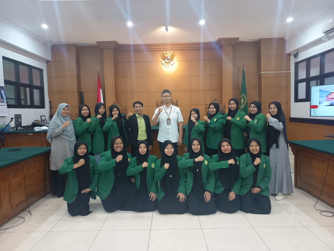 Perkuat Kompetensi Praktik Hukum, Prodi Hukum Tata Negara Institut Darul Ulum Banyuanyar Kunjungi PTUN Surabaya